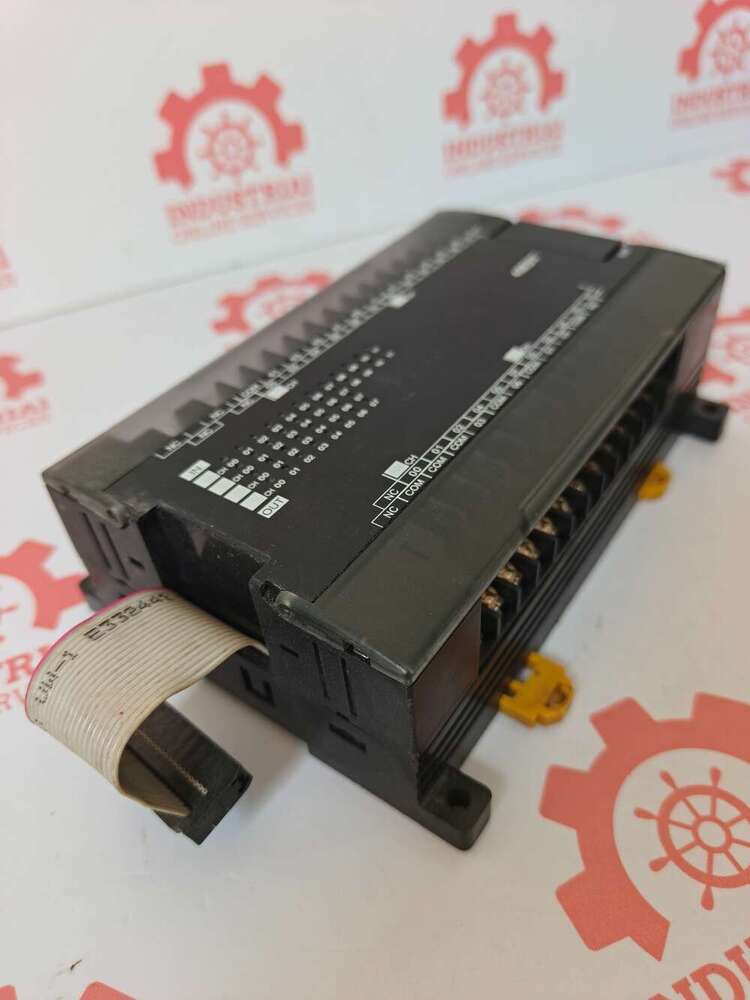 Omron CP1W-40EDT PLC Mixed Digital Expansion Input/Output Module