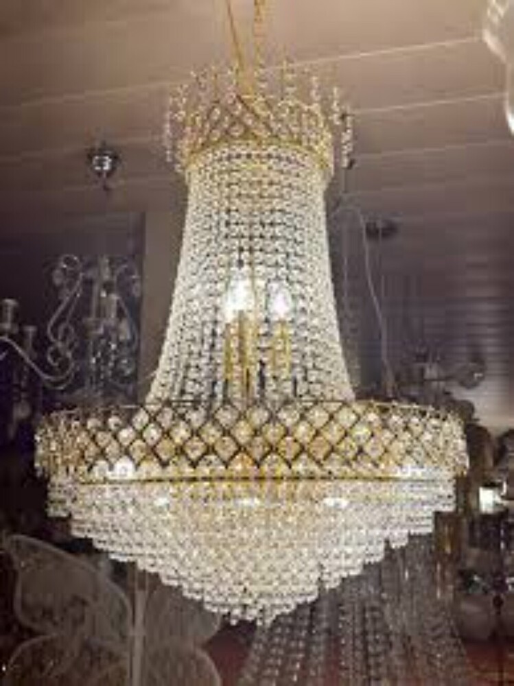 Traditional Crystal Chandeliers