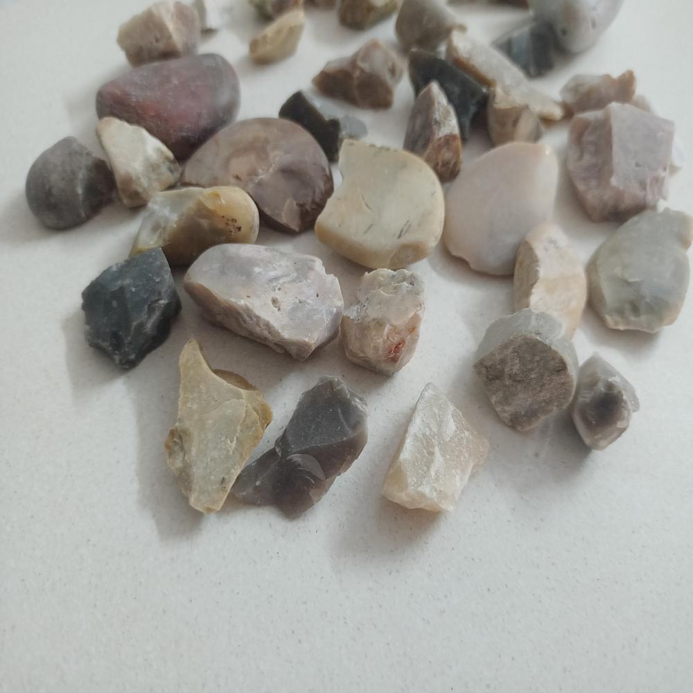 Natural Snow White Quartz Lumps for semi conductors industries and crucibles