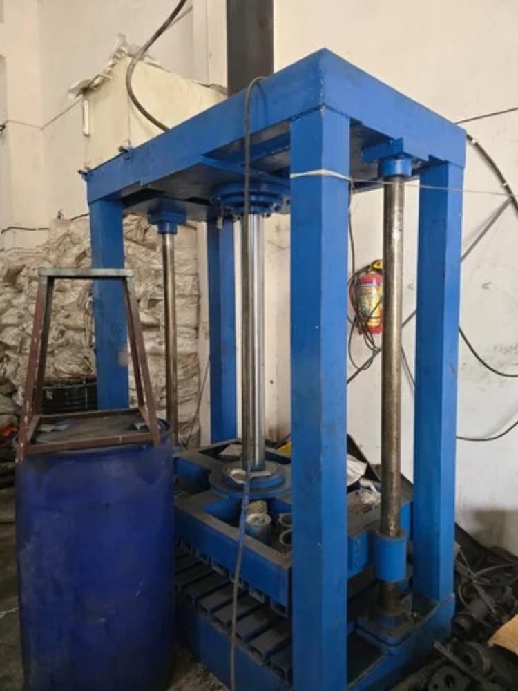 Hydraulic Baling Machine - Stainless Steel, Standard Size, Blue Finish | Industrial Waste Management & Recycling Solution With 1-year Warranty