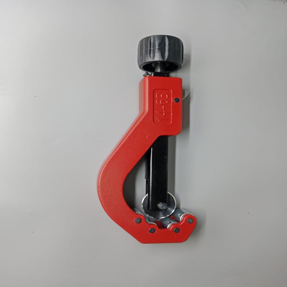 SS RED TUBE CUTTER 