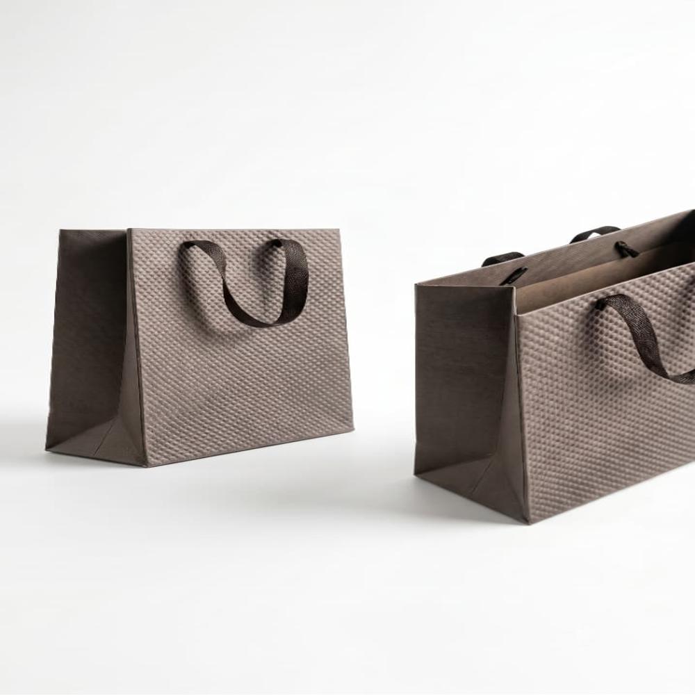 Travelling Carry Bags