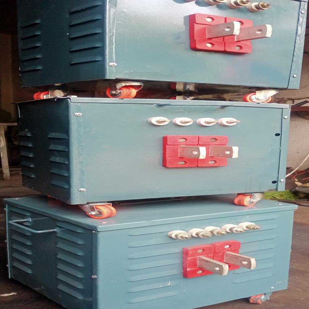 Semi Automatic Welding Machine - Efficiency: 95 %