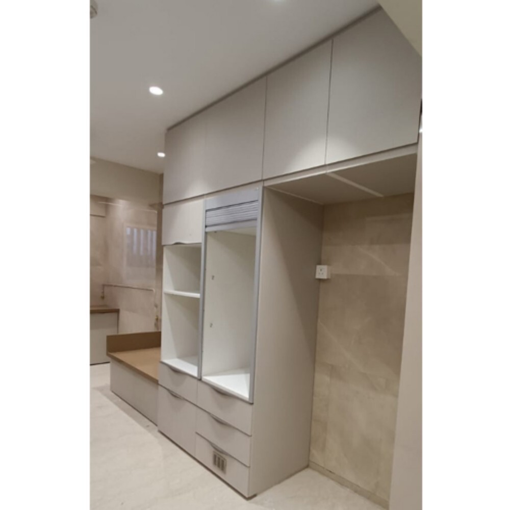 Designer Wardrobe - Application: Home
