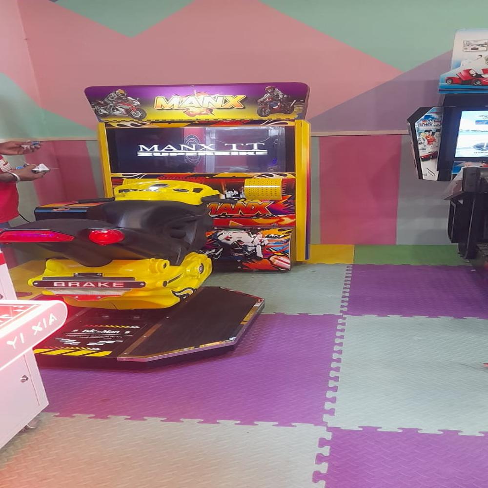 Car Racing Game