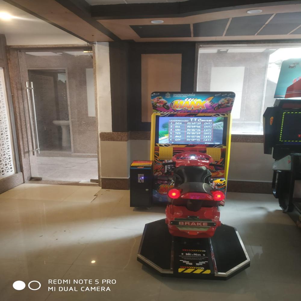 Car Racing Game