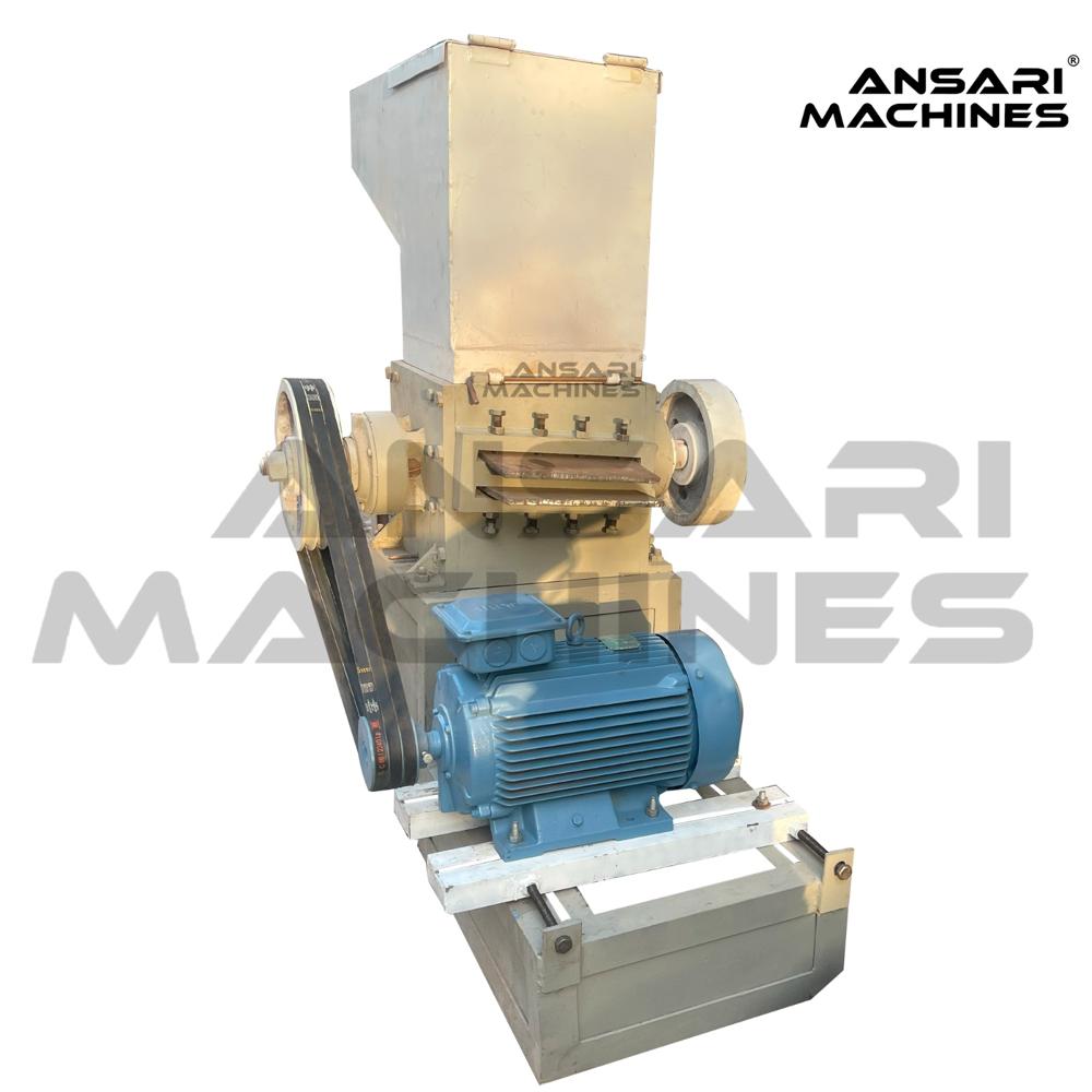 Semi-automatic Semi Automatic Pet Bottle Grinding Machine