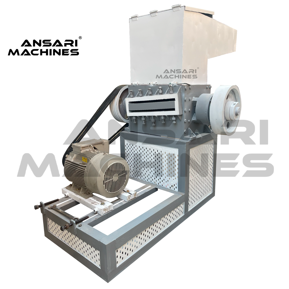 Pet Bottles Scrap Grinder Machine Capacity: 500 Kgs Kg/hr