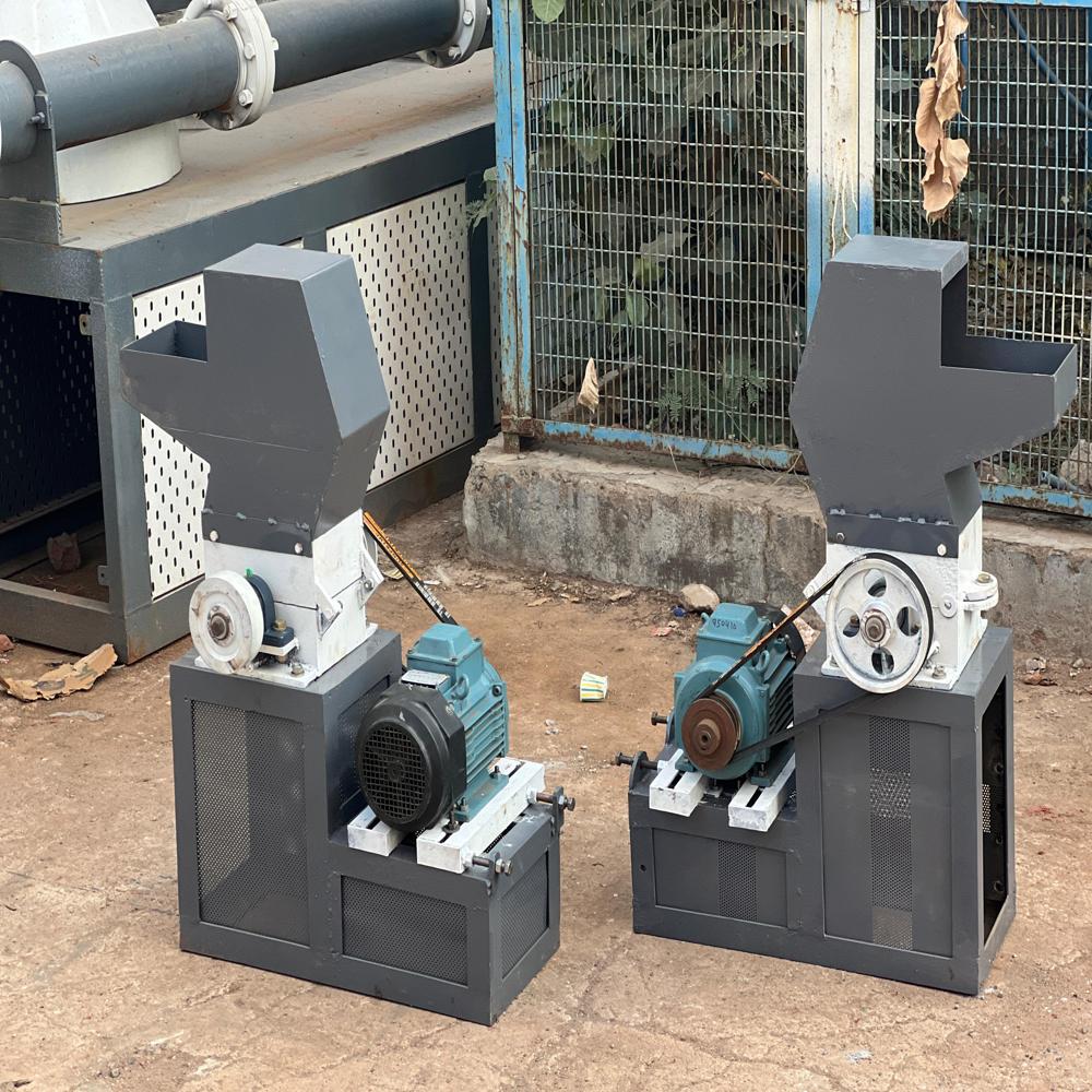 Waste Grinding Machine - Color: White/blue