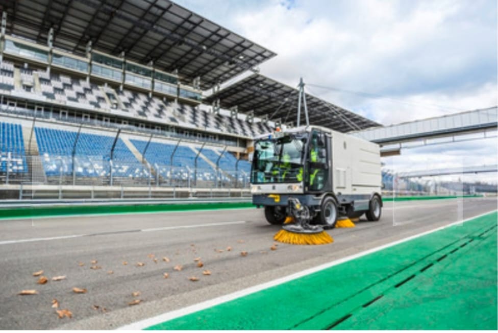 Vacuum sweeper MCM 600