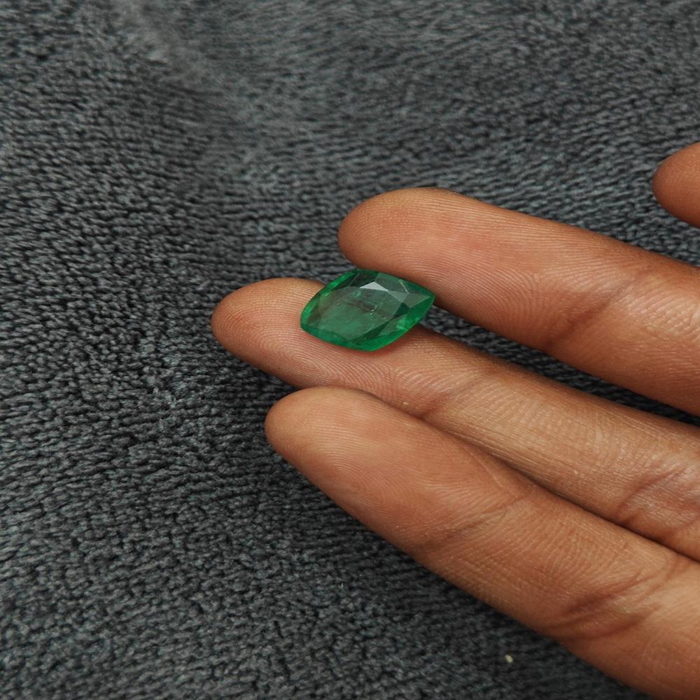 NATURAL ZAMBIAN EMERALD 