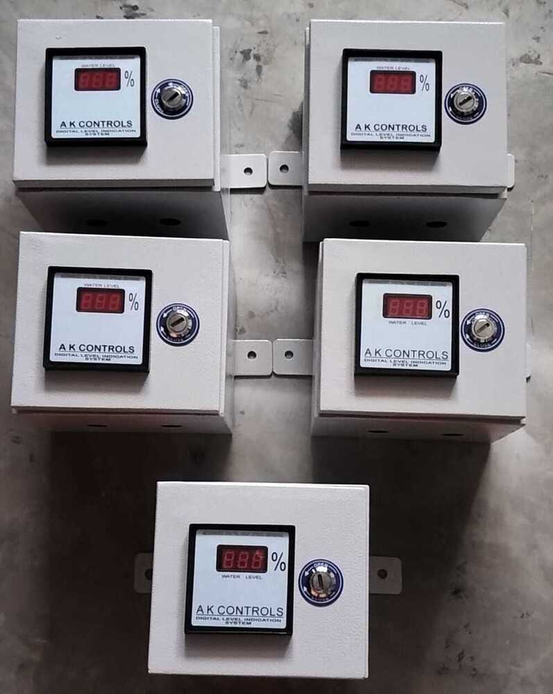 Digital Water Level Indicator Cum Controller