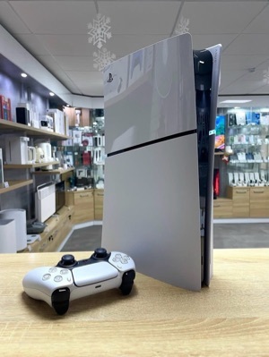 New Sony PlayStation 5 slim games with pad