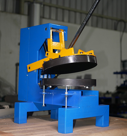 Hand Operated Chapati Pressing Machine
