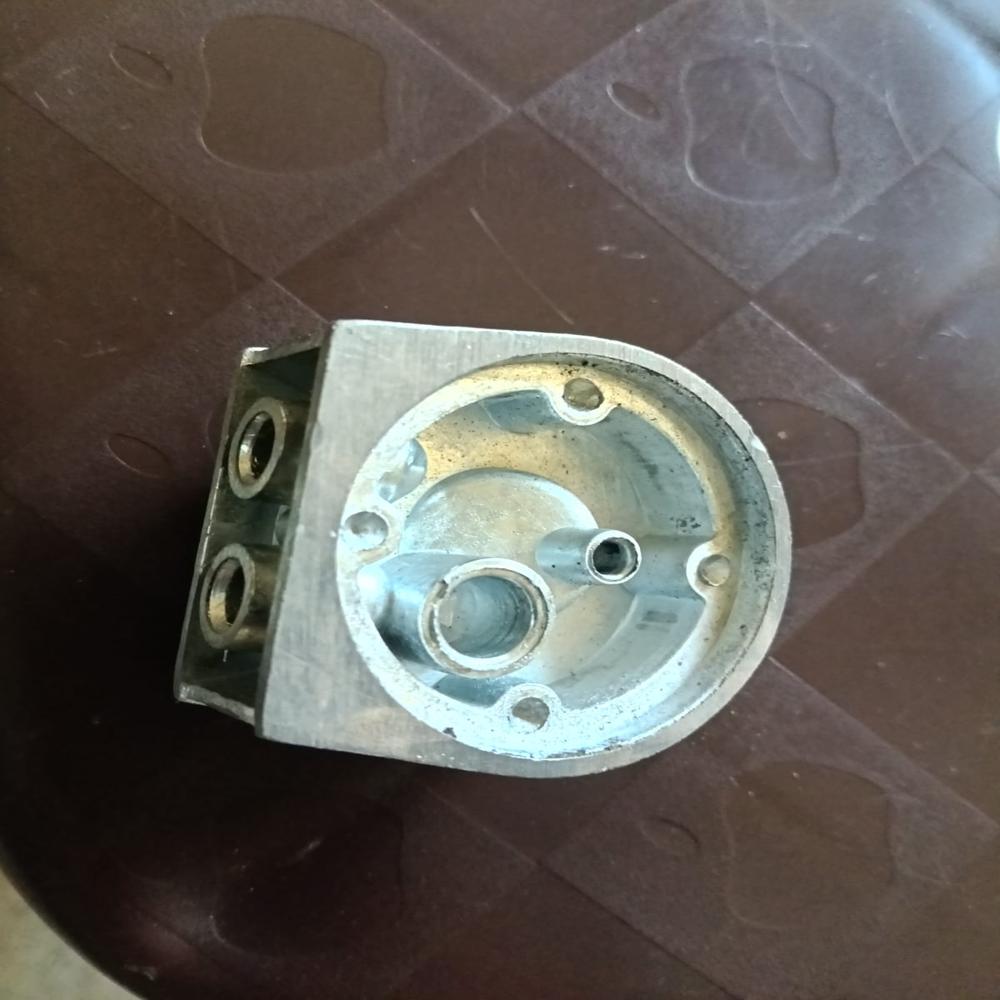 Fuel filter head