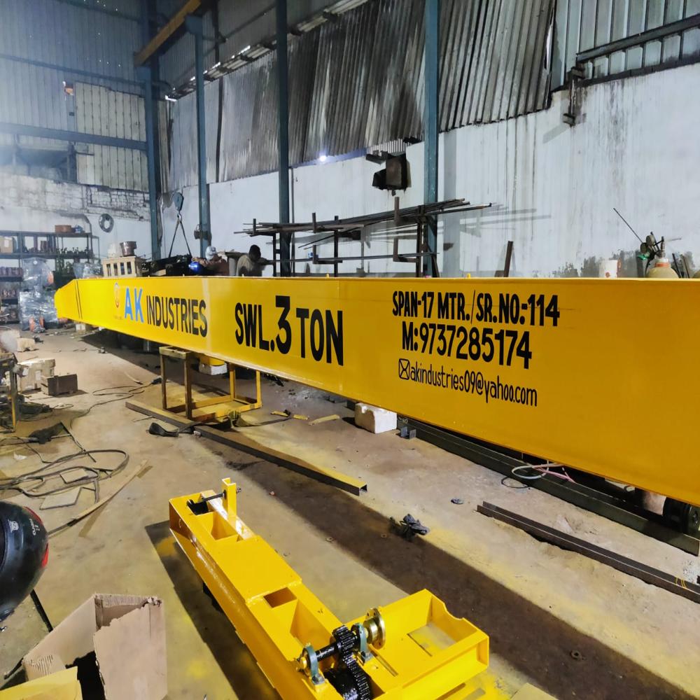 Single Girder Eot Cranes - Color: Yellow Blue