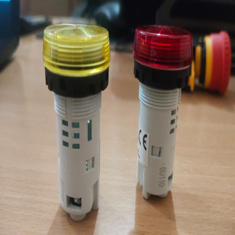Push Button - Max. Voltage: 220 Volt (V)