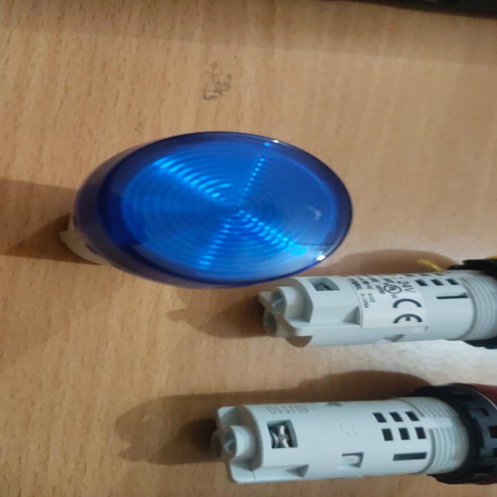 Push Button - Max. Voltage: 220 Volt (V)