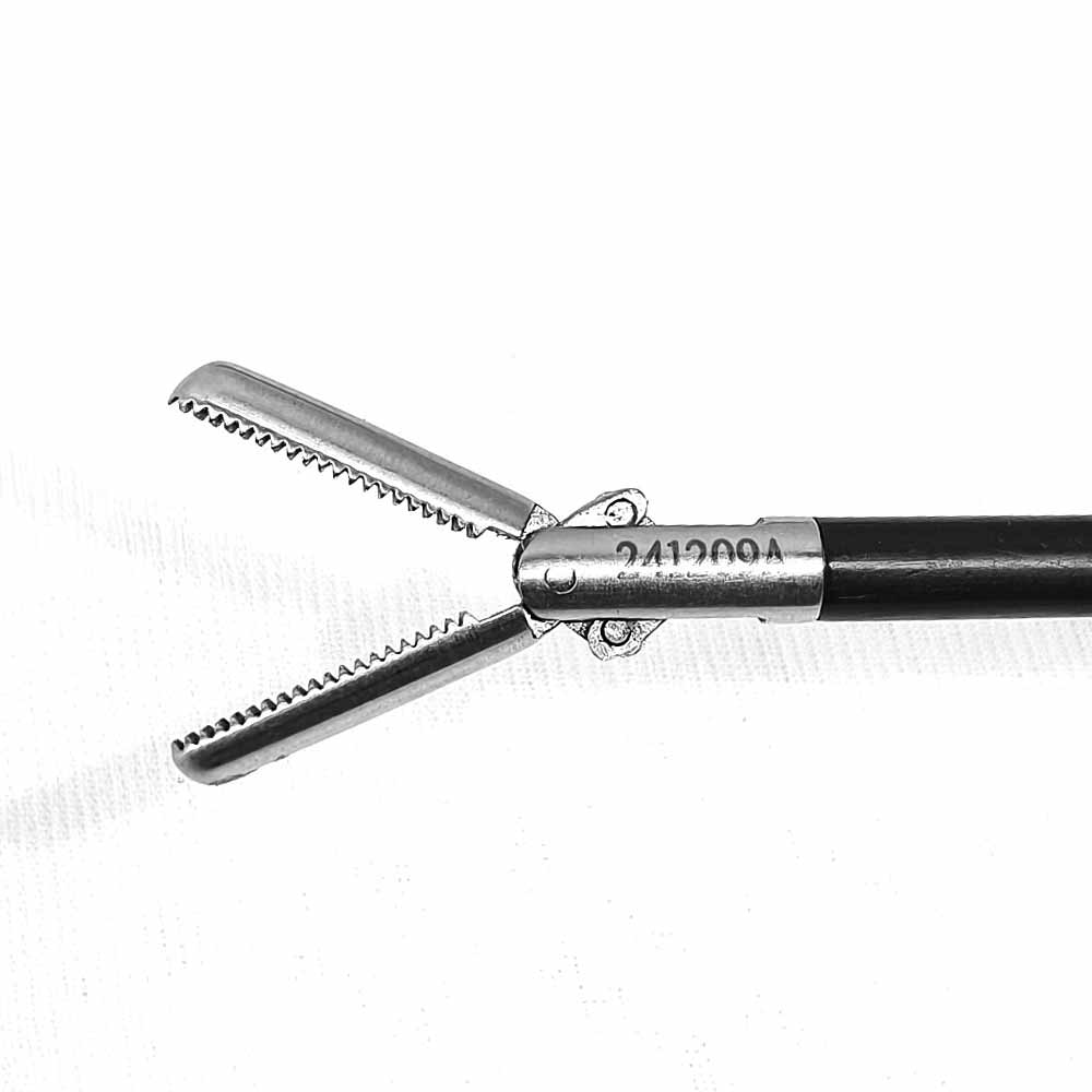 Standard Atraumatic Grasping Forceps 5mm, 33cm with Ratchet Handle