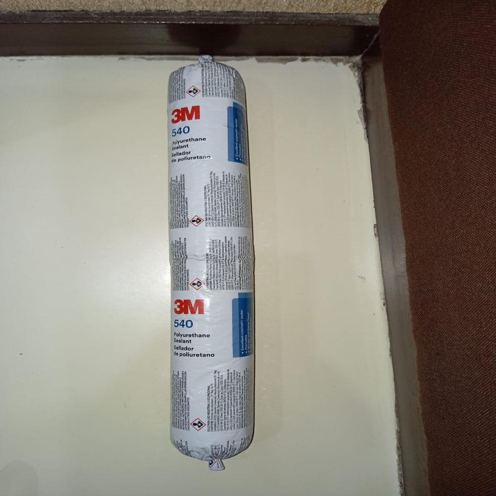 3M Pu 540 Sealant - Color: Black