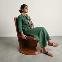 05_Wooden Chair