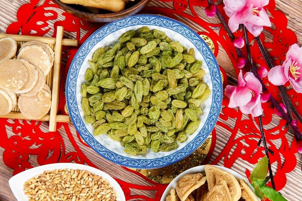 Aara Green Raisins