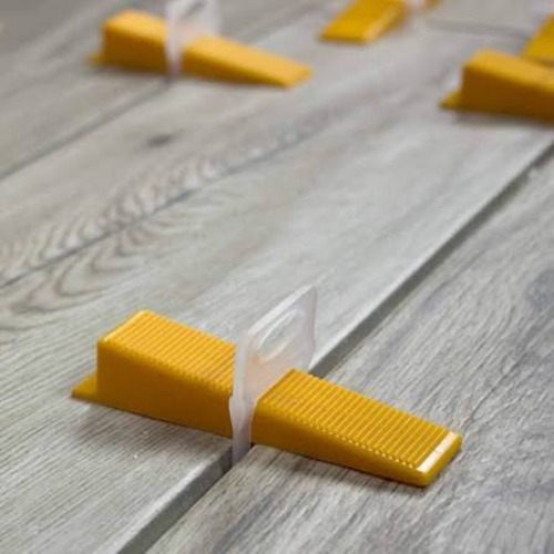 Tile Leveling Wedge - Color: Yellow
