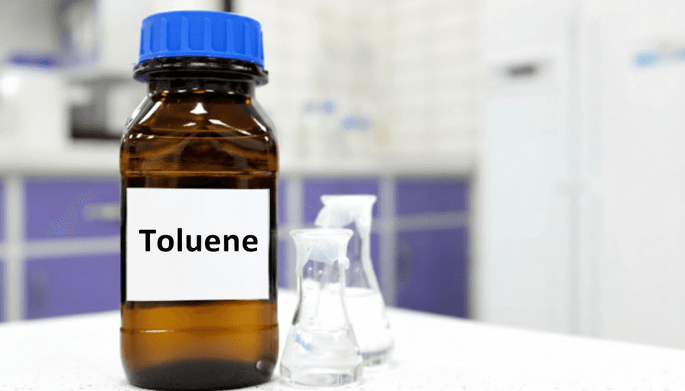 Tol-uene Liquid - 99% Purity, Transparent Liquid, Aromatic Solvent, Cas 108-88-3, Industrial Grade, Flammable