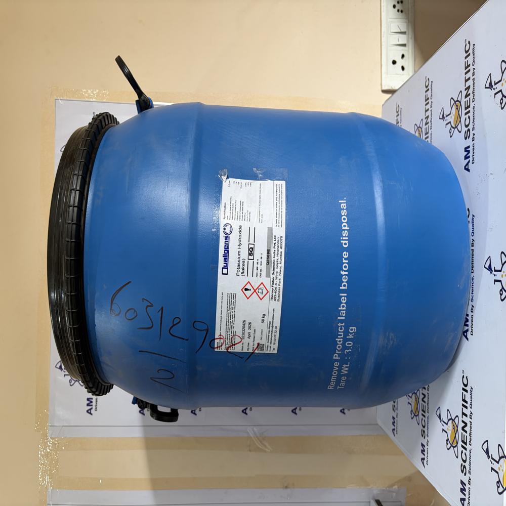 Potassium Hydroxide Flakes SQ 50Kg Qualigens