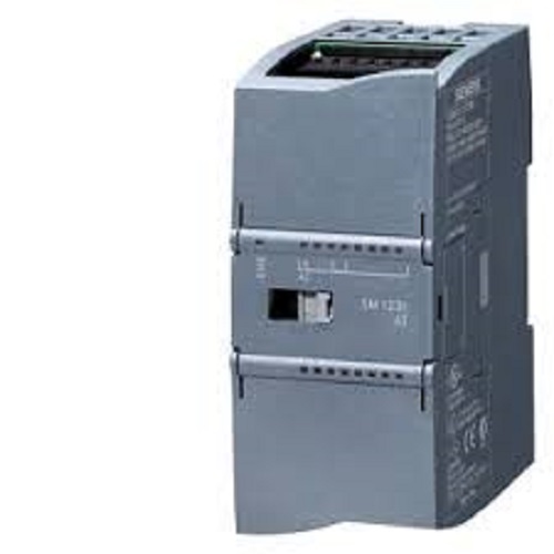 Siemens, SIMATIC S7-1200, 6ES7231-5QD32-0XB0, 0 DO, 0 DI, 0 AO, 4 AI, Single-phase, 24 V DC.