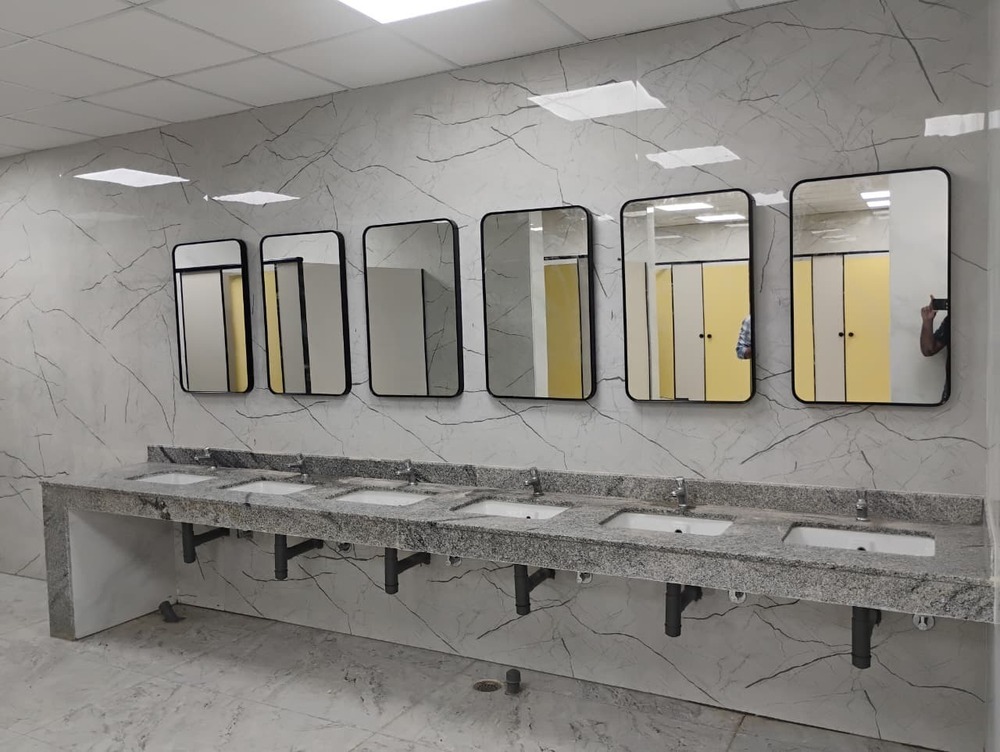 Plain Mirror With Frame