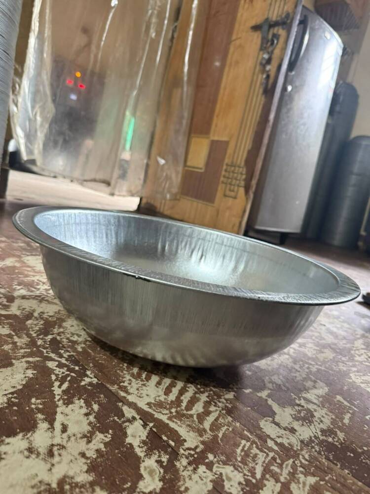 20 Inch Galvanized Steel Tasla - Color: Silver