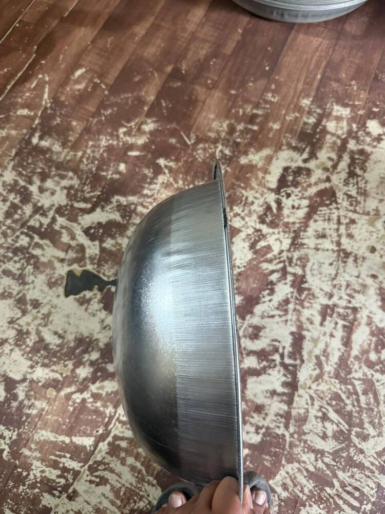 22 Inch Galvanized Steel Tasla - Color: Metallic Silver / Grey