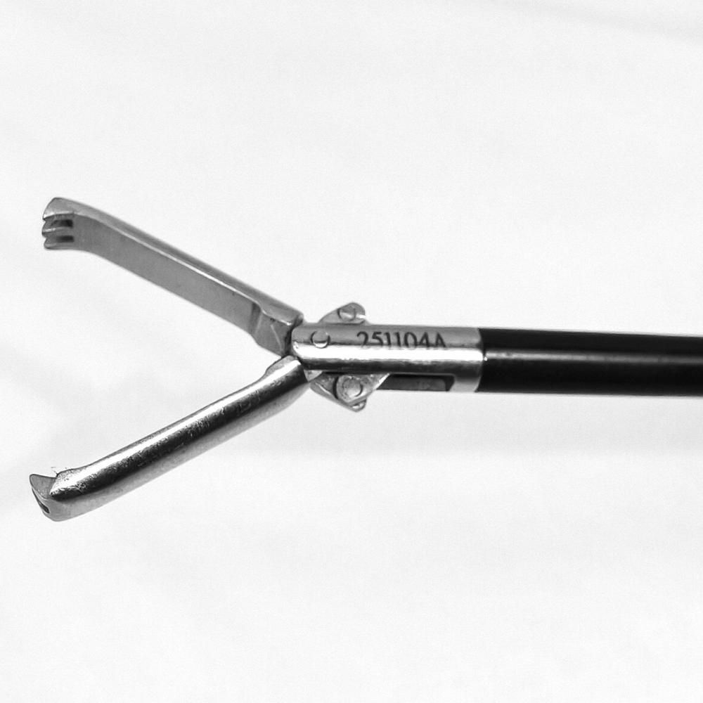 Claw Forceps 5mm, 26cm with Rachet Handle