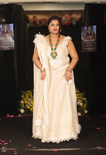 Off white Lehnga With Choli Set