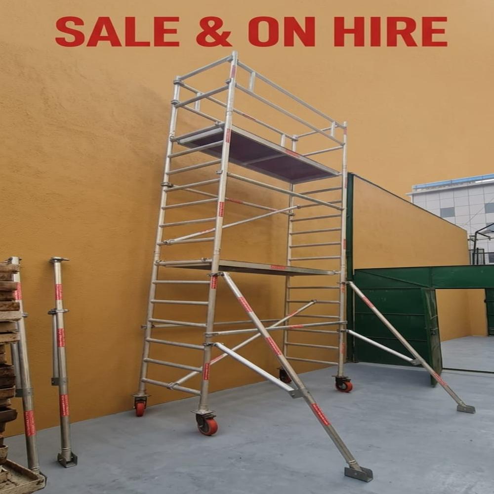 Slim Scaffolding Tower - Color: Silver