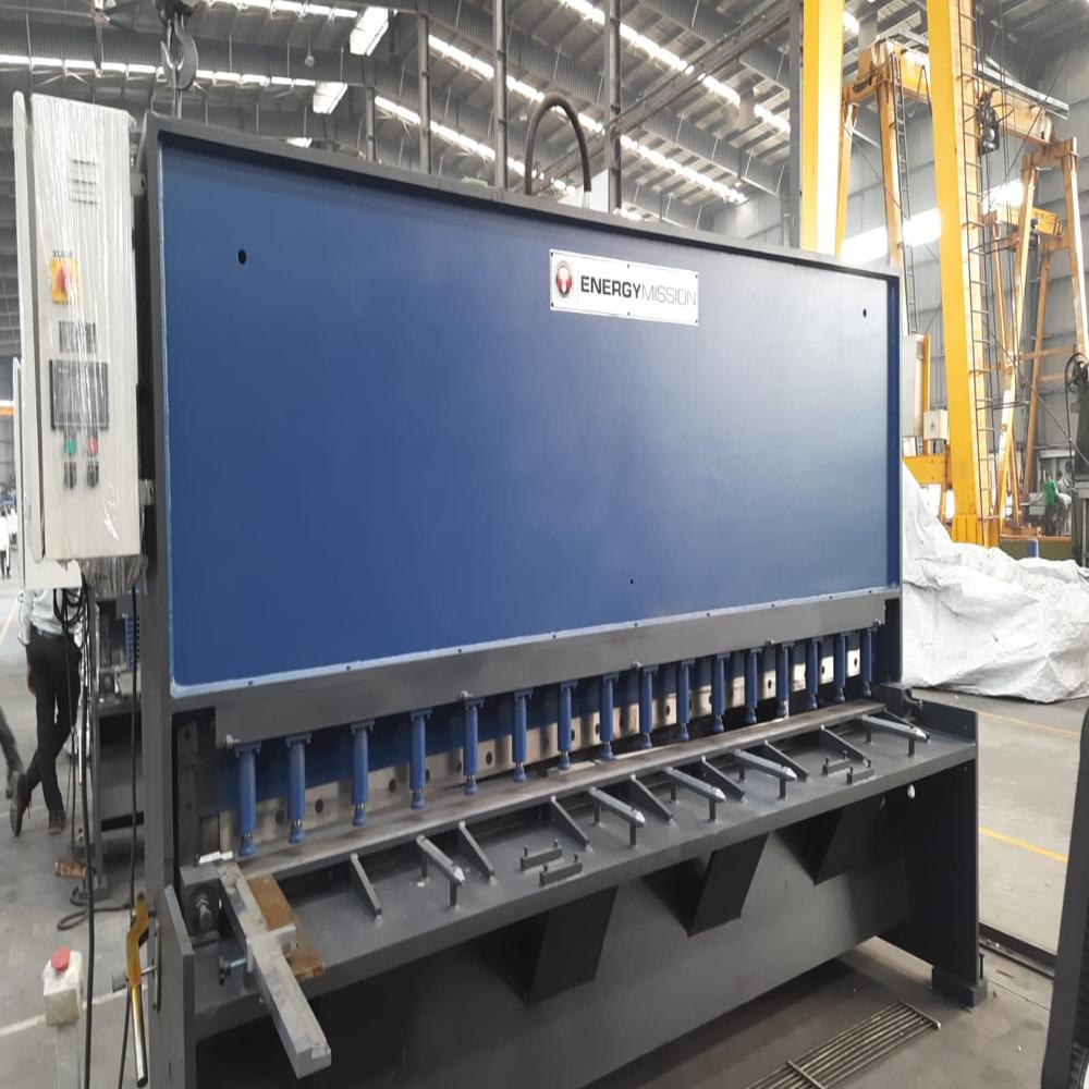 Semi-automatic Hydraulic Sheet Shearing Machine - Blade Material: D2