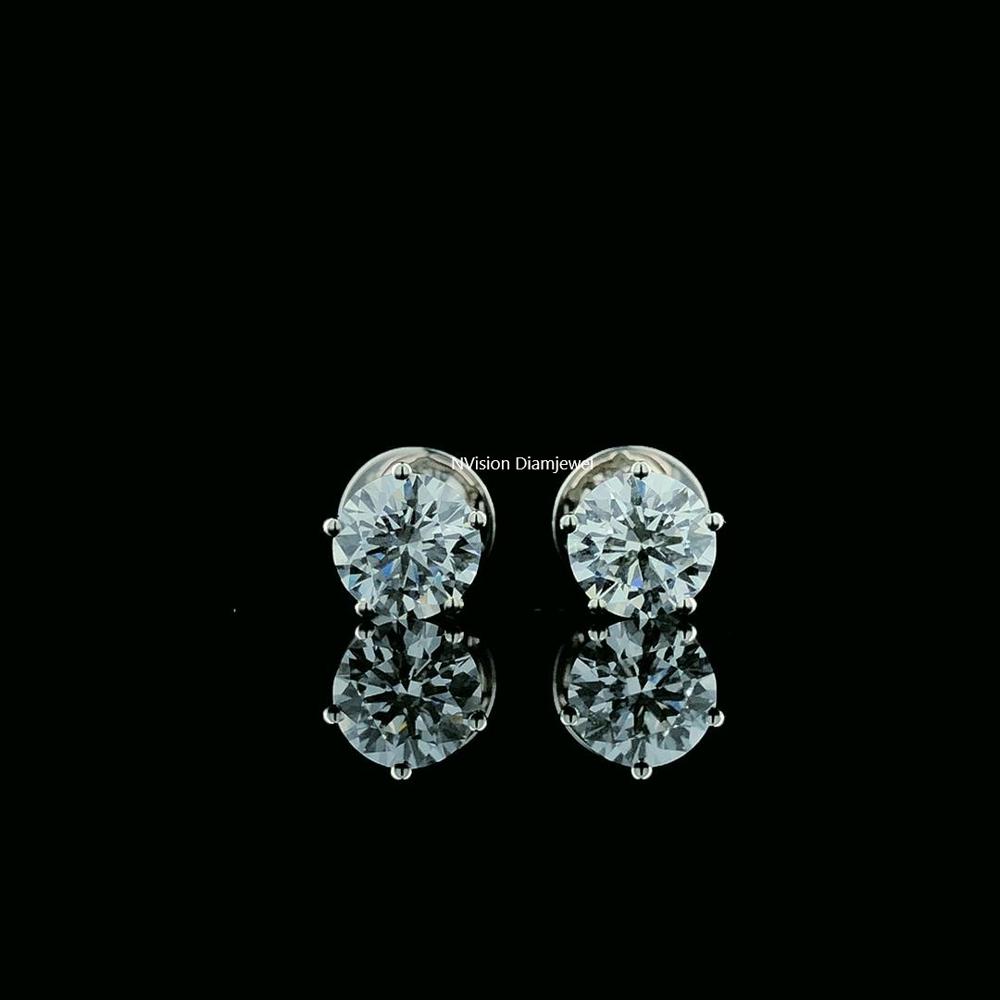 18KT WG Unisex Labgrown Solitaire Diamond Studs