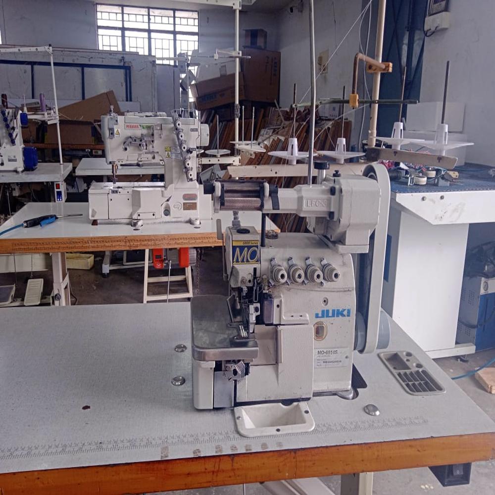 JUKI LFC MO6814S OVERLOCK MACHINE