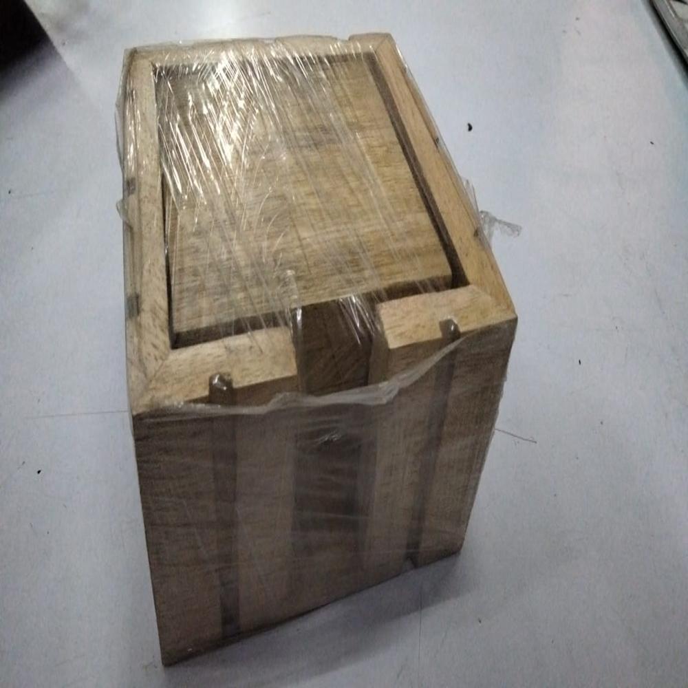 WOODEN COASTER LIGHT BROWN COLOUR (20% DISCOUNT)