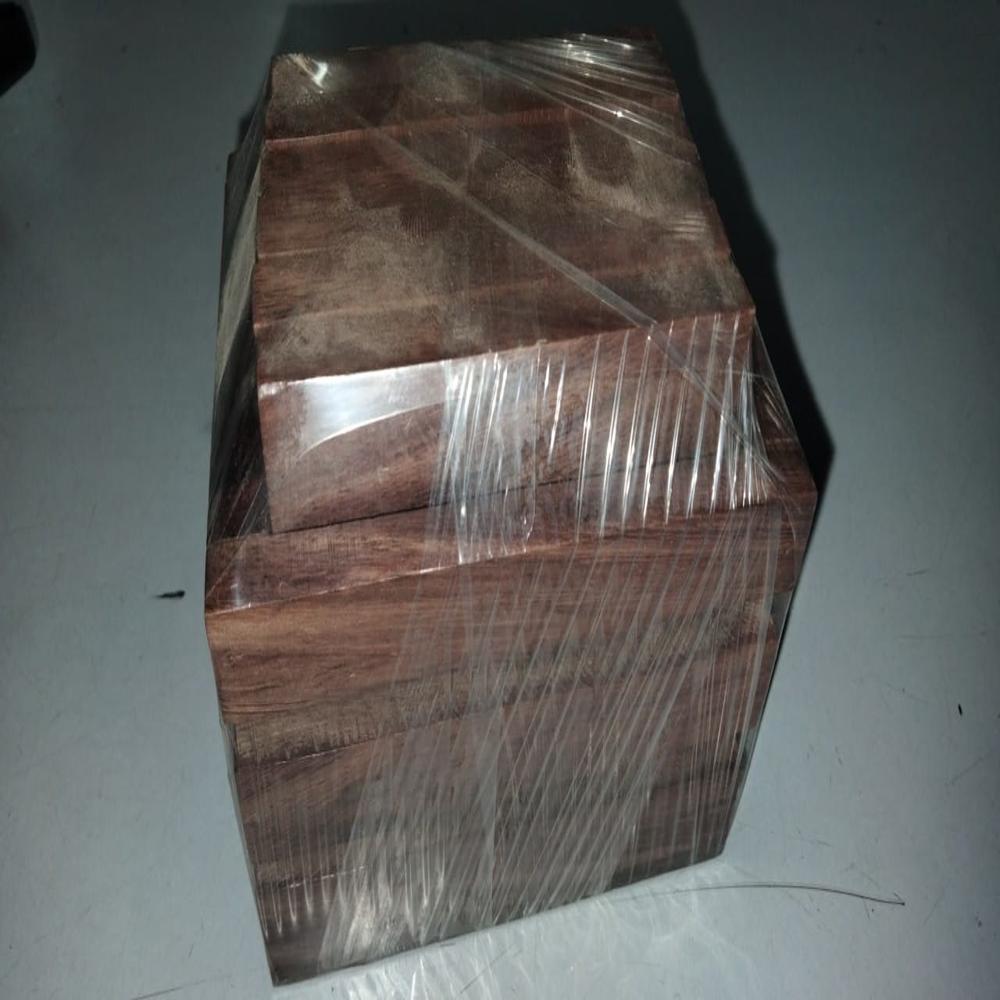 WOODEN COASTER BROWN COLOUR (20% DISCOUNT)