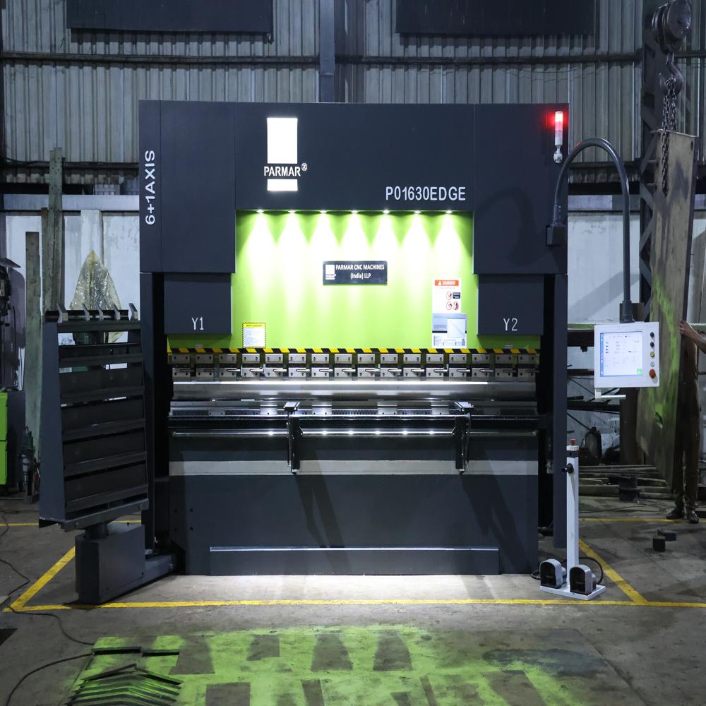 Cnc Metal Bending Machine - Capacity: 110 Ton