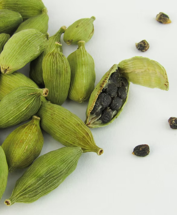 Premium Indian Cardamom (Elaichi)