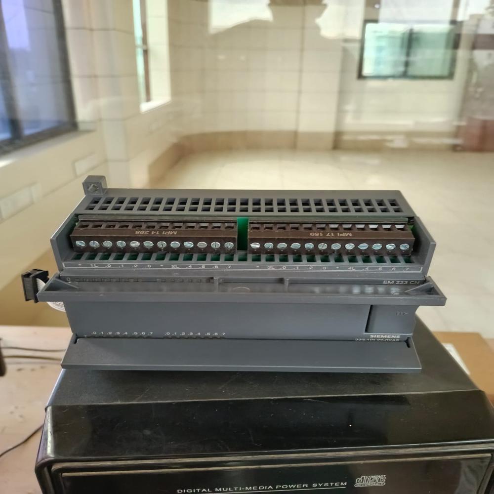 6ES7223-1PL22-0XA0 16DI 16DO Module S7 200 Series