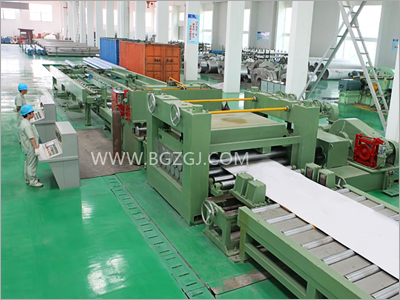 स्वचालित स्लिटिंग मशीन