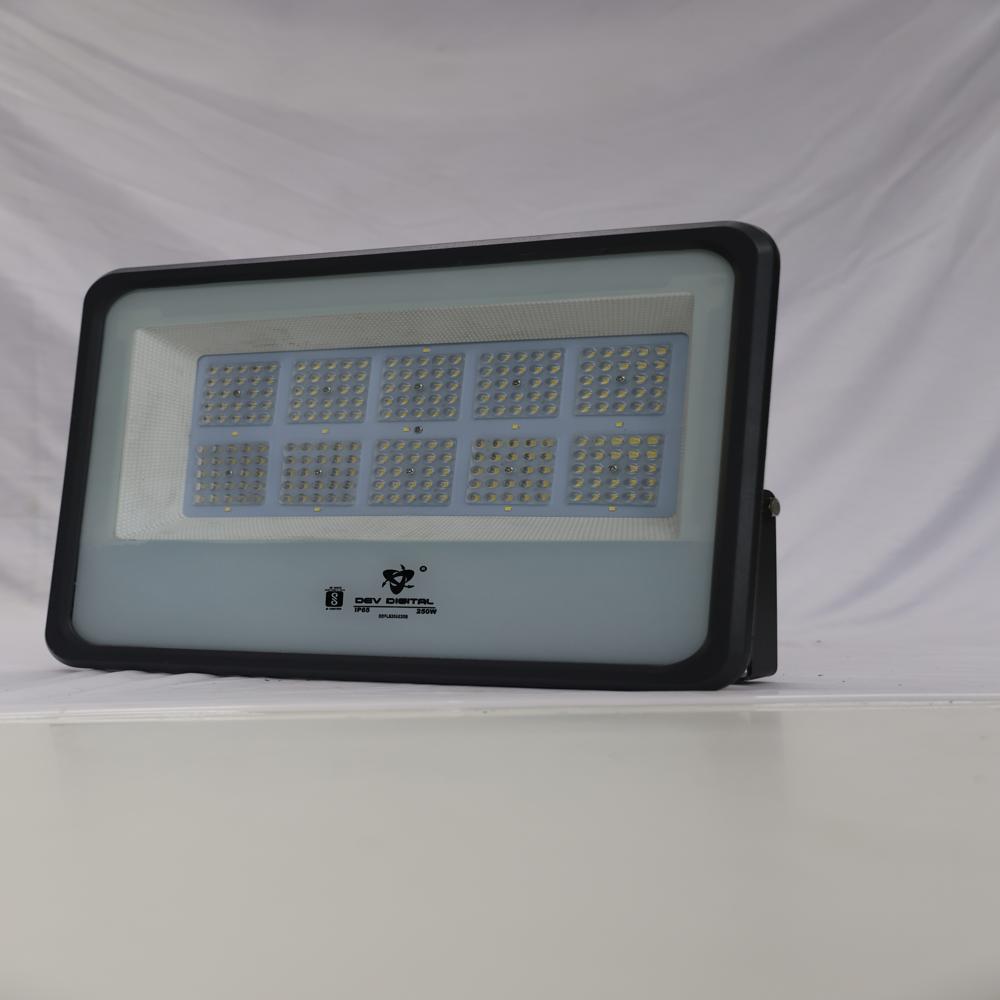 LED FLOOD LIGHT - 250W SPARK