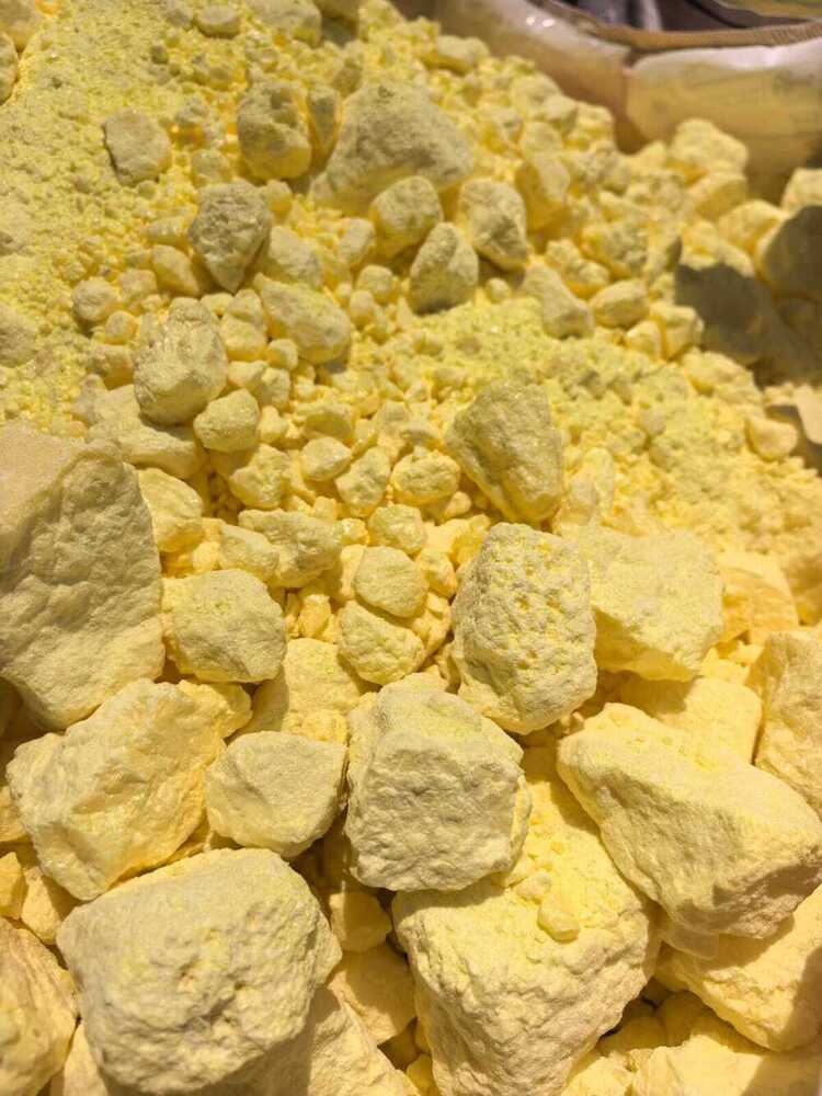 Sulphur Lumps
