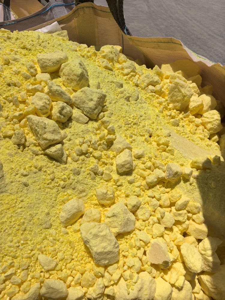Sulphur Lumps