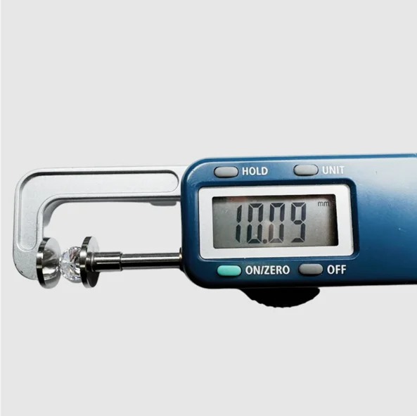 Diamond Digital Gauge