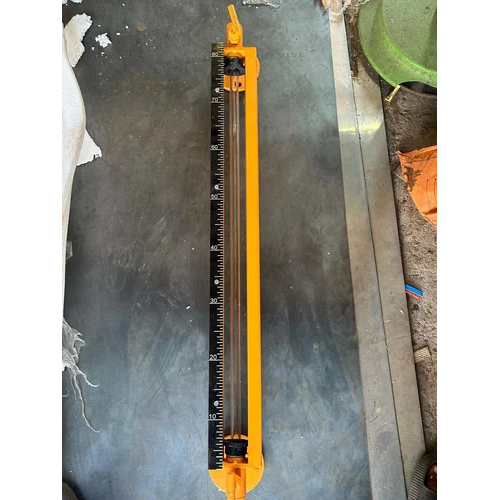 Liquid Level Gauges - Accuracy: 90 %